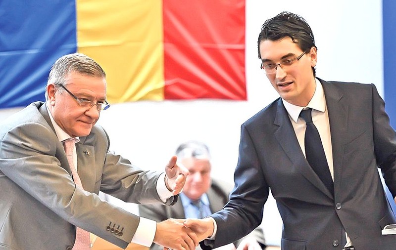 Ultimul atac al lui Răzvan Burleanu la adresa lui Ionuț Lupescu: ”El și Mircea Sandu au prădat federația”. Reacția ”Kaiserului” / FOTO-DOCUMENTE