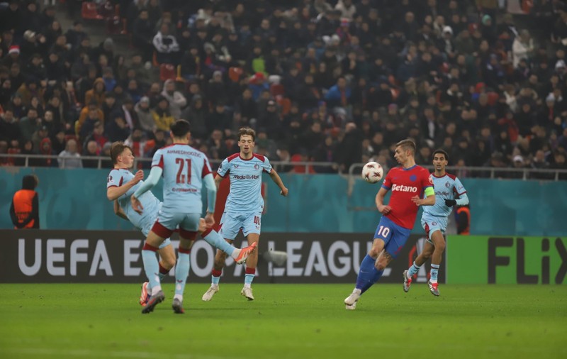 FCSB reușește o remontada de senzație cu Feyenoord și câștigă pe final cu 4-3 după o partidă nebună