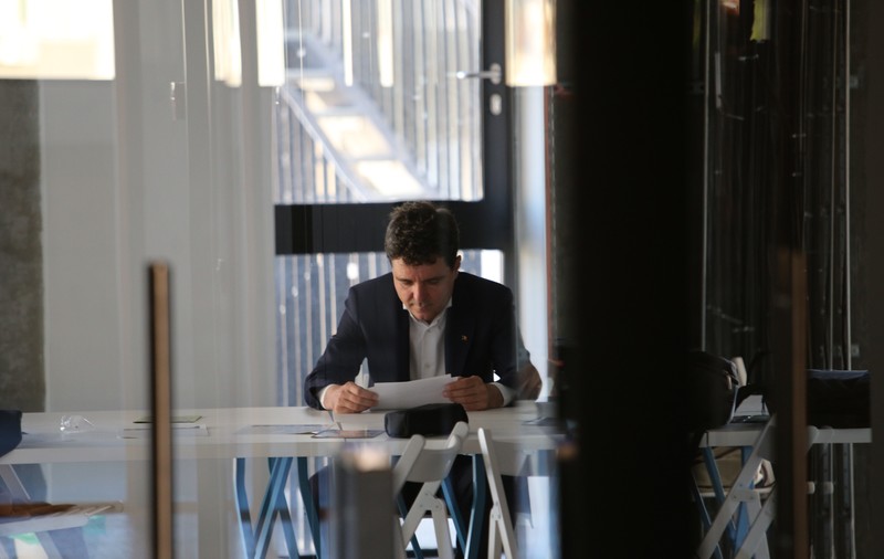 Ultima noapte de activist, întâia noapte ca primar. Cum a trăit Nicușor Dan lupta și victoria