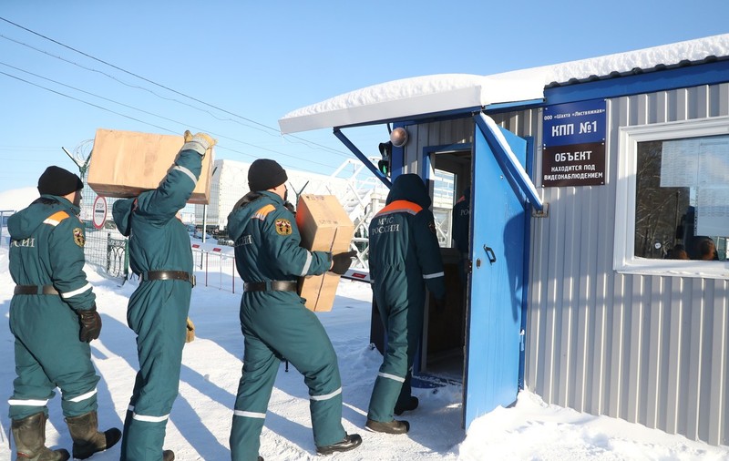 Cel puțin 52 de morți după o explozie într-o mină de cărbune din Siberia. Trei șefi, arestați