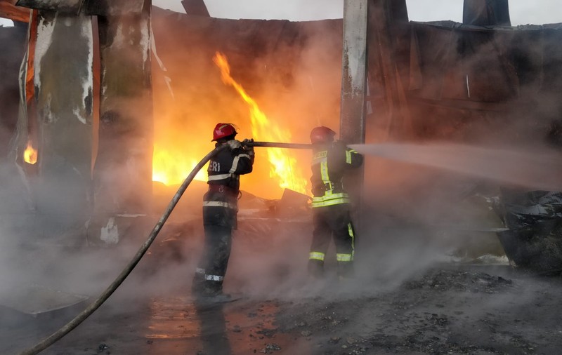 Un tânăr din Alba a dat foc casei iubitei, ca să o salveze și să fie eroul ei! Ce a pățit după aceea nu a mai corespuns cu planul său