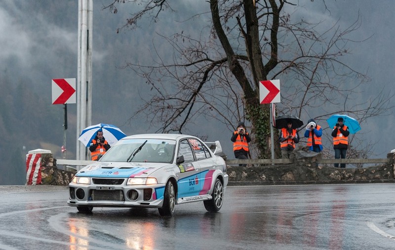 Thomas Abraham & Rares Silasi vin la Raliul Aradului cu Mitsubishi Lancer Evo 3 Kombi!