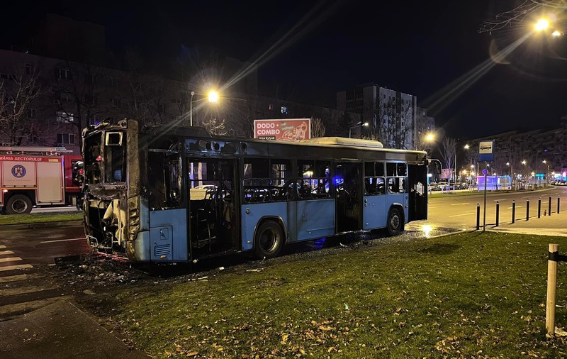 STB dispune verificări asupra tuturor autobuzelor Otokar după ce unul dintre ele a fost distrus într-un incendiu
