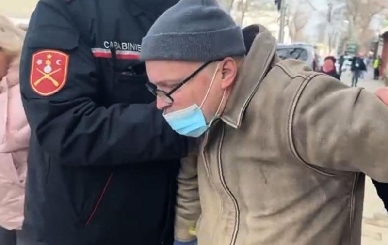 Bărbatul care a vrut să dea foc Ambasadei Rusiei în Republica Moldova, în libertate