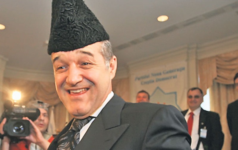 Prins cu probleme din dosarul «Valiza», Gigi Becali: «Mă-mbăt dacă pleacă Mitică»