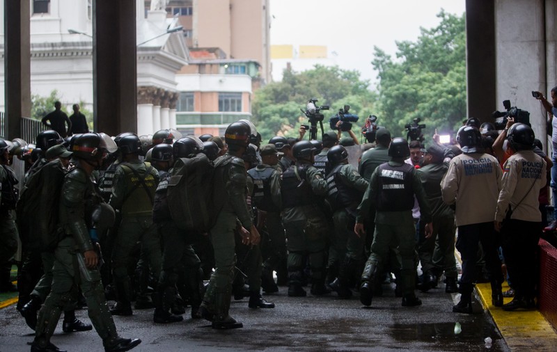 Explozie la o închisoare din Venezuela. Cel puțin un mort