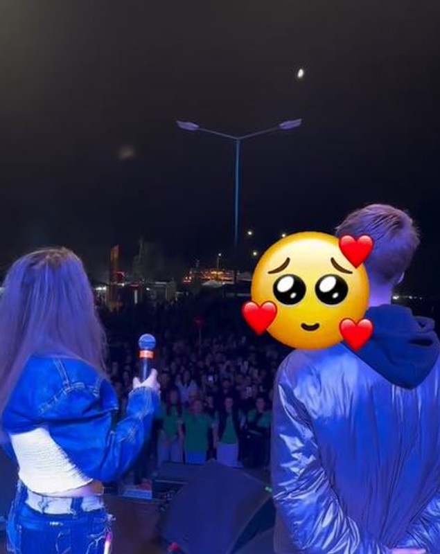 Adda, șocată de vorbele unui puști, după ce l-a invitat pe scenă alături de ea: „Generația viitorului. Trist!”