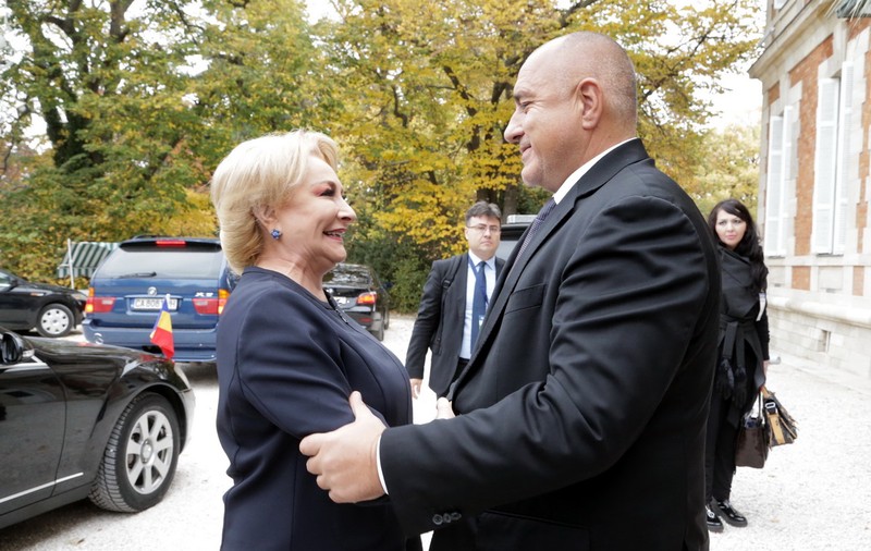 Viorica Dăncilă s-a întâlnit cu Benjamin Netanyahu, la Varna. Premierul Israelului anunţă că va veni în România, unde se va organiza şi un forum economic