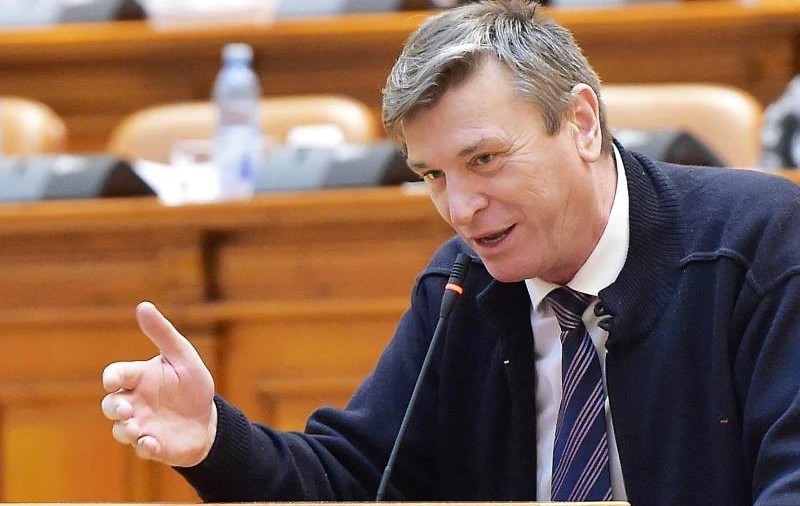 A murit Corneliu Olar, cel care era considerat deputatul Țării Moților