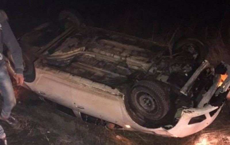 Accident produs de un bărbat beat și fără permis de conducere. Acesta furase maşina din spălătoria auto unde lucrează