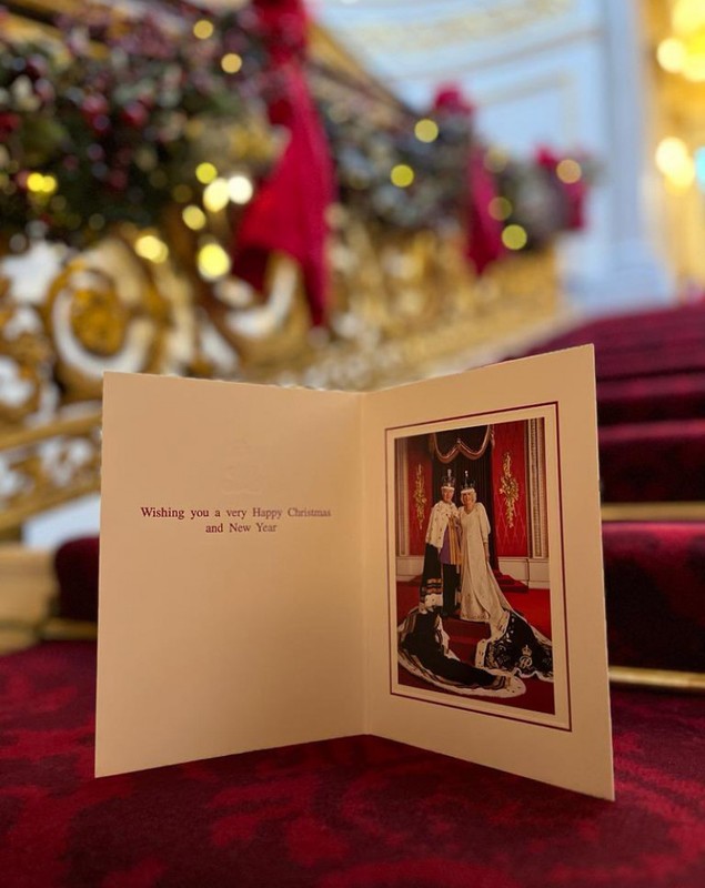 Familia regală britanică a publicat fotografiile pentru felicitările de Crăciun. În ce ipostază au fost surprinși William, Kate și copiii lor. FOTO