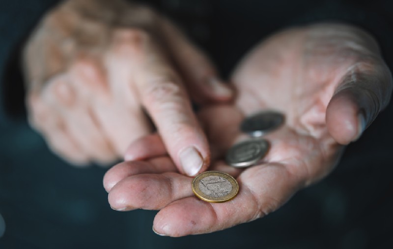 Un pensionar a fost condamnat pentru că nu a plătit o taxă de 3,91 de euro pentru mașina lui, în Marea Britanie