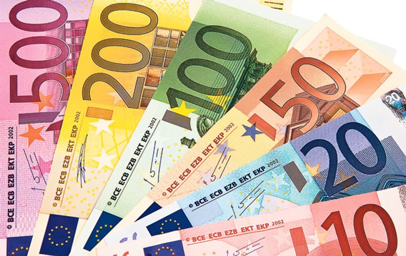 Băncile vor fi salvate cu banii clienţilor?