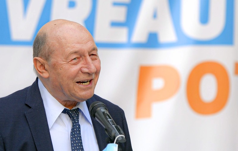 Traian Băsescu, despre duelul Nicușor Dan vs George Simion: „Diferența e recuperabilă, dar poporul trebuie convins, nu păcălit”