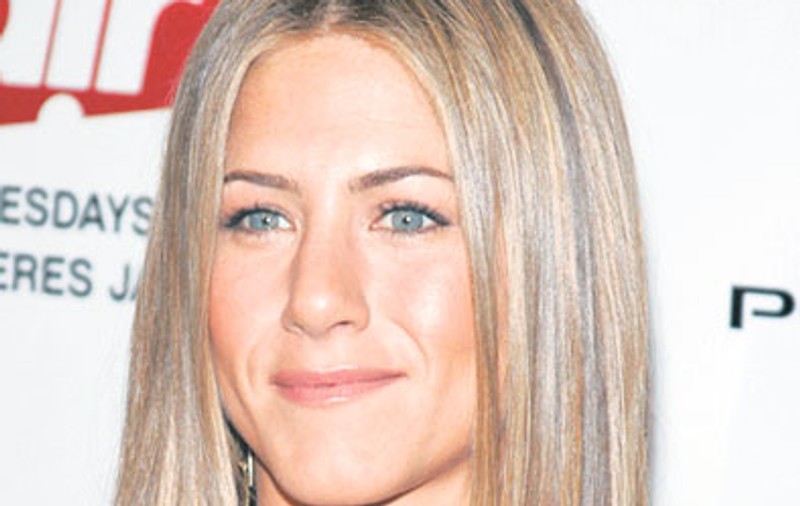 Jennifer Aniston: «Brad, întoarce-te la mine!»
