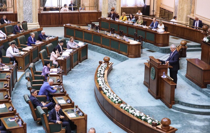 ”Antițigănismul” a devenit infracțiune. Proiect adoptat tacit la Senat