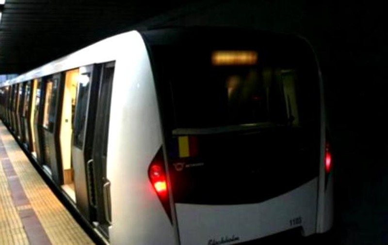 Incident grav la metrou. O persoană a încercat să se sinucidă în stația Apărătorii Patriei
