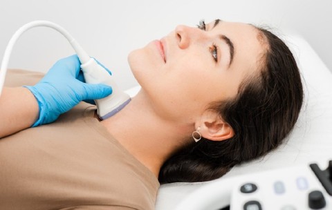 Considerat un cancer blând, cancerul tiroidian poate afecta oasele