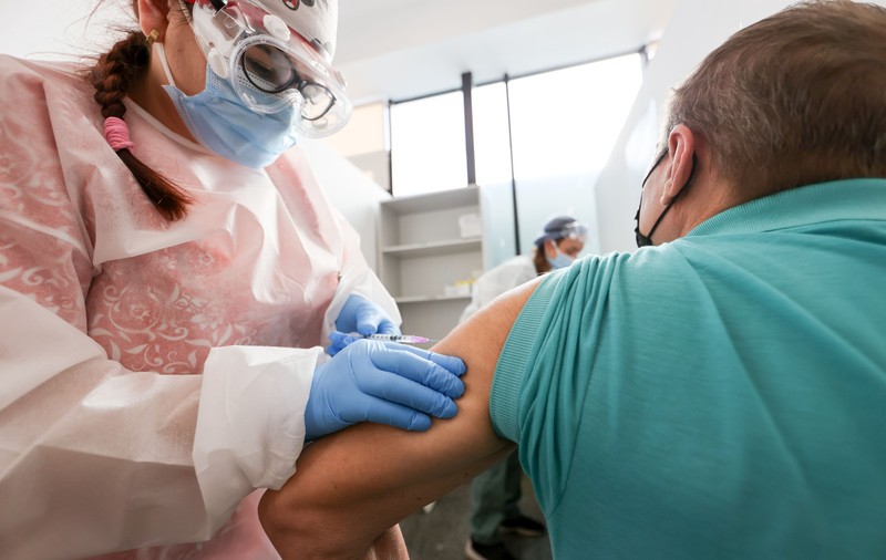 Pașaportul de vaccinare pentru libera circulație în UE, valabil doar pentru serurile aprobate de EMA