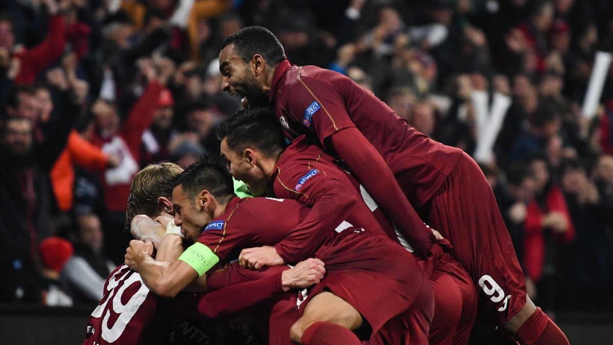 Nebunie în vestiarul celor de la CFR Cluj după victoria cu Rennes. Dan Petrescu s-a dezlănțuit