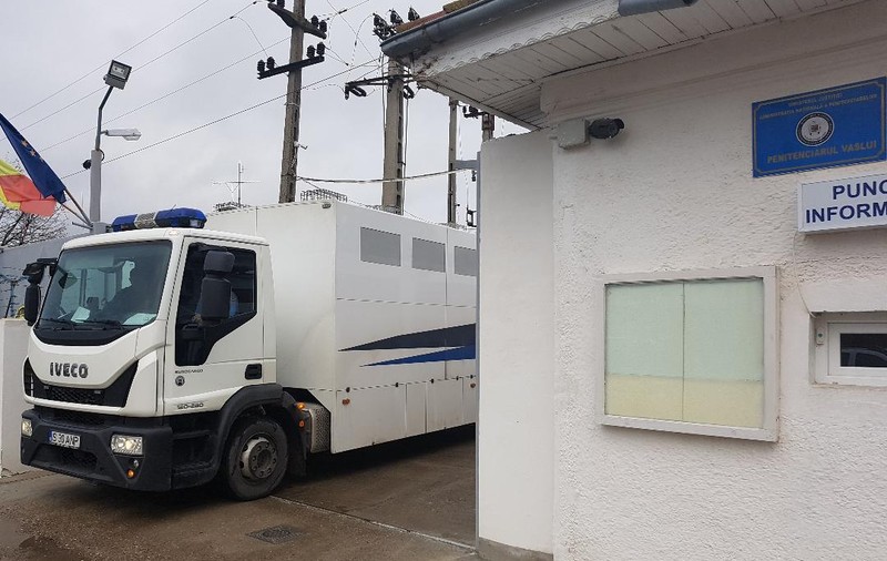 REPORTAJ / Angajații Penitenciarului Vaslui: ”Suntem într-o situație disperată” | FOTO