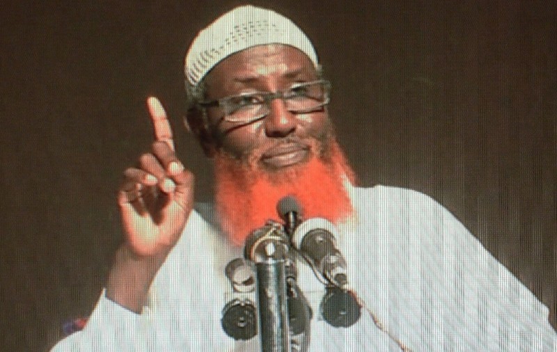 Noul șef al teroriștilor ISIS are o soție și trei copii în Marea Britanie. Cine e Abdul Qadir Mumin, comandantul suprem cu barbă portocalie