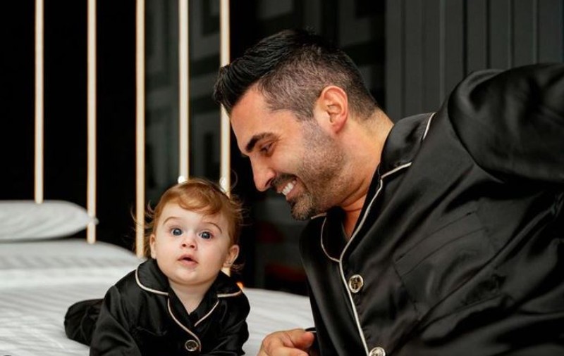 Băiețelul lui Pepe a făcut primii pași. Pepe jr are 8 luni
