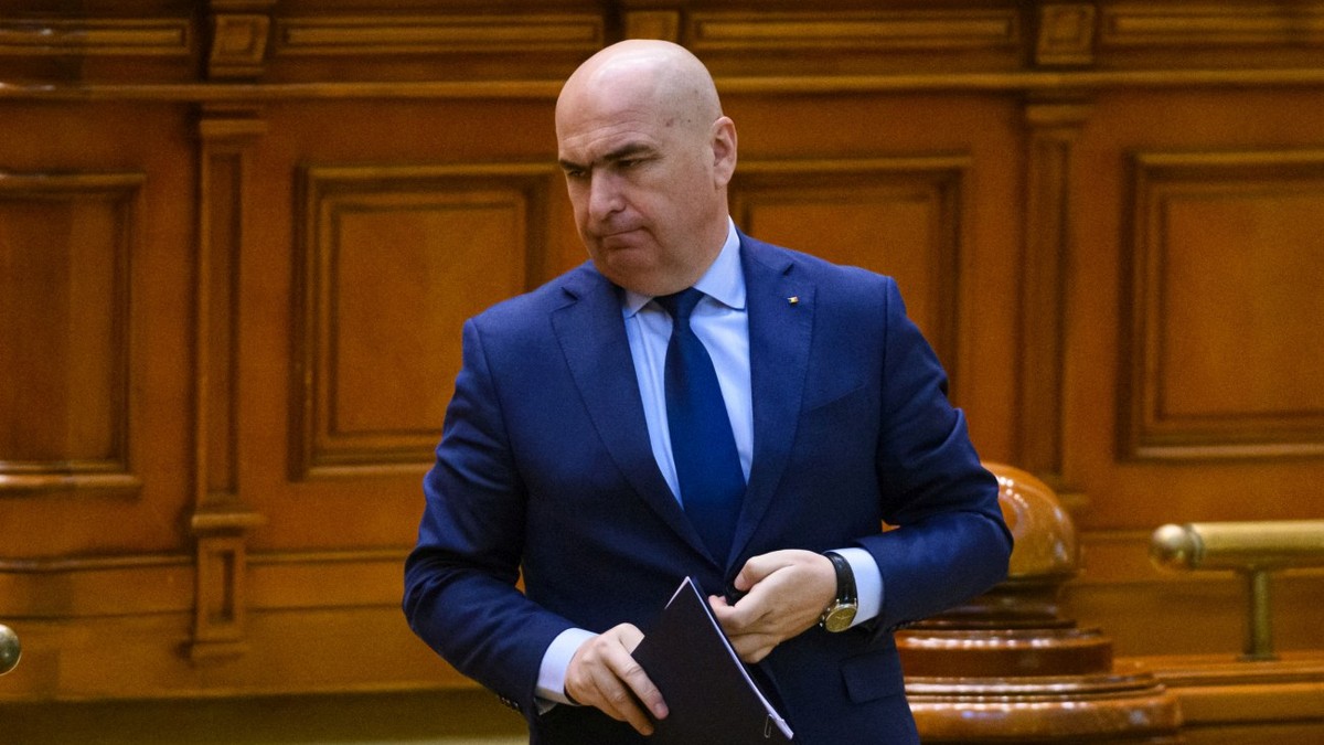 Premierul Ilie Bolojan și-a pierdut cumpătul când a fost întrebat despre ceasul pe care îl poartă la mână.