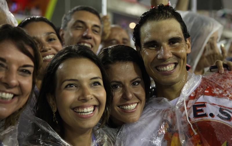Rafa Nadal a fost la carnaval, fetele l-au băgat ”în spital” / GALERIE FOTO INCENDIARĂ