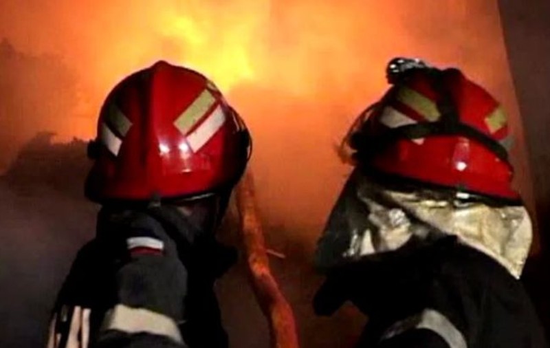 Un bărbat din Argeș a incendiat două case pentru a se răzbuna pe fosta soție. Ce a făcut înainte de a se răzbuna