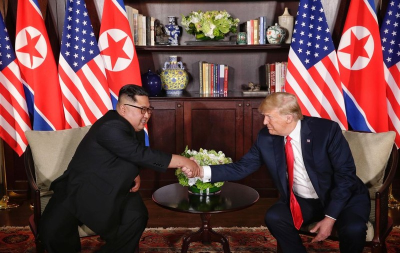 Donald Trump a primit o scrisoare de la Kim Jong-un după apariția informațiilor cum că încă produce rachete