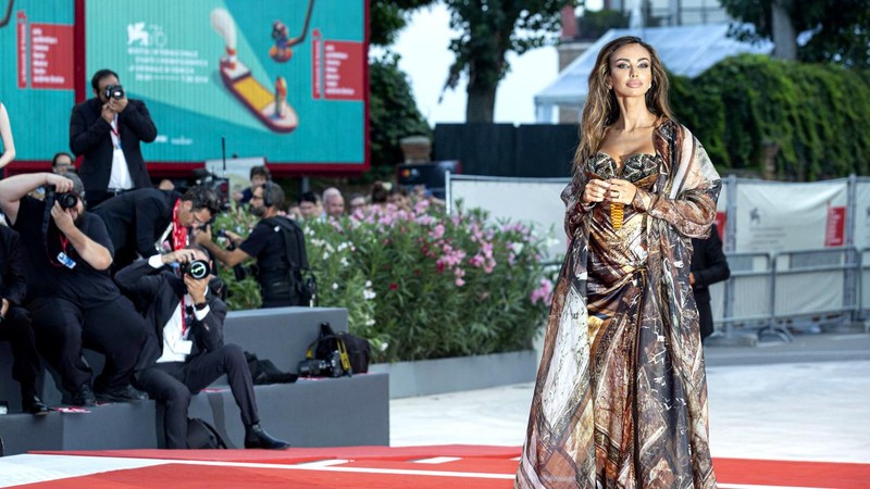 Mădălina Ghenea, la Festivalul de Film de la veneția