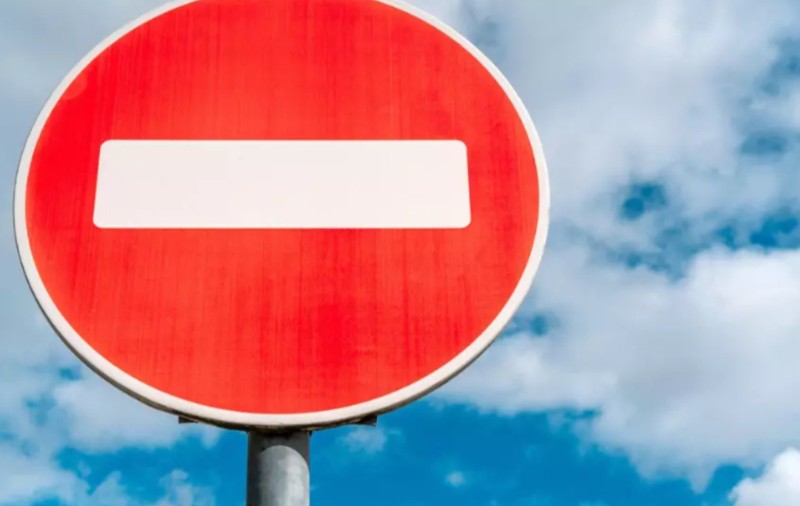 Tirurile nu mai pot circula pe DN7, în judeţul Vâlcea, până pe 15 iunie. Restricții și pentru mașinile sub 7,5 tone