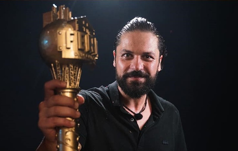 Augustin Viziru a câștigat Ferma 2020. Actorul a luat trofeul și premiul de 50.000 de euro