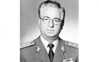 Iulian Vlad a murit