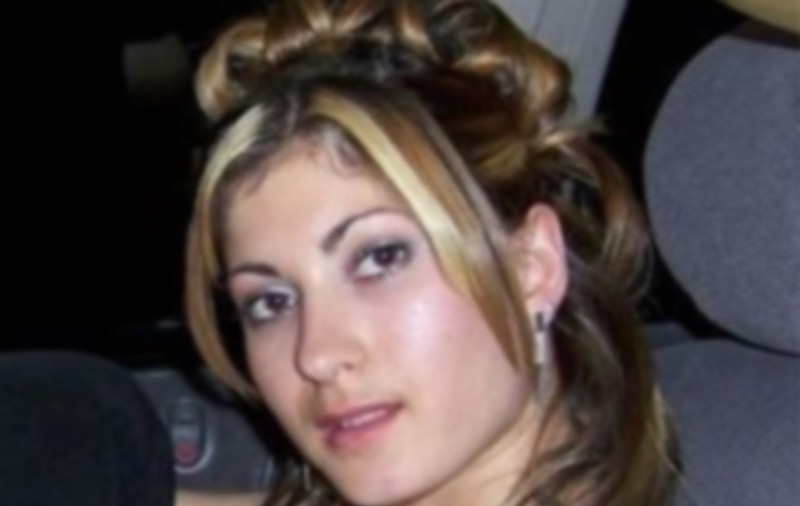 Pare drăguţă, dar ce a arătat această tânără în poză ESTE DEZGUSTĂTOR! | FOTO ÎN ARTICOL