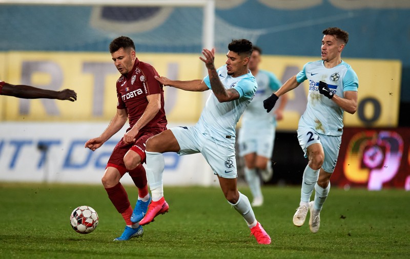 Vedeta roş-albaştrilor este dorită de Sheffield United, locul 6 din Premier League. 16 milioane de euro pentru Coman!