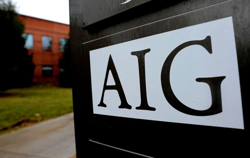 O luăm de la capăt: AIG pregăteşte câteva milioane de dolari pentru prime