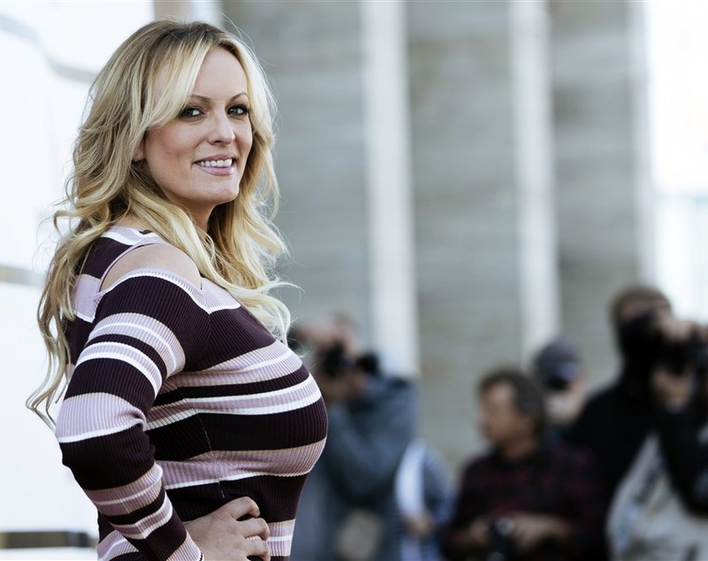 Cine este Stormy Daniels, vedeta de filme porno din dosarul în care Donald Trump a fost pus sub acuzare penală