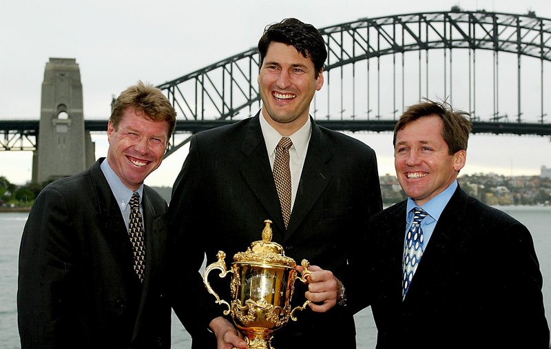 John Eales și o actriță niponă vor aduce trofeul Cupei Mondiale 2015. Prințul Harry îl va conferi