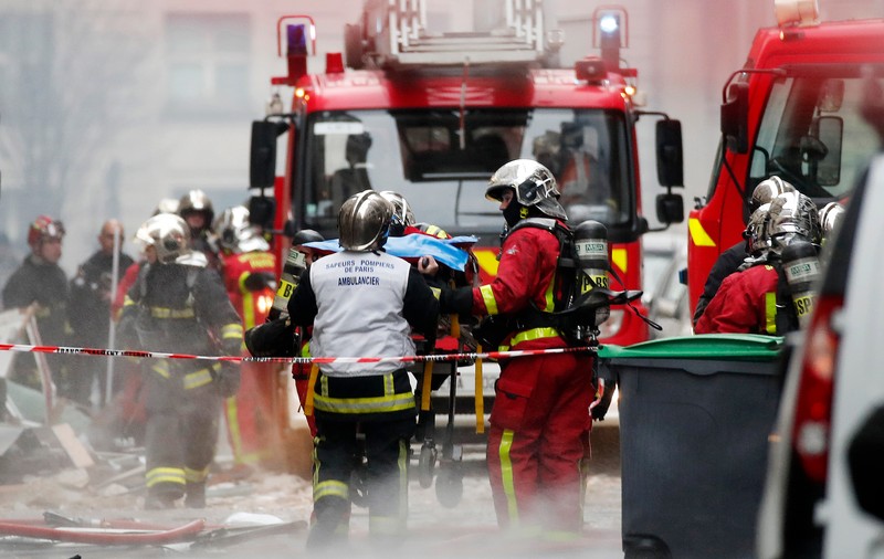 Bilanțul exploziei din Paris a crescut la patru morți. Trupul unei femei, găsit printre dărâmături