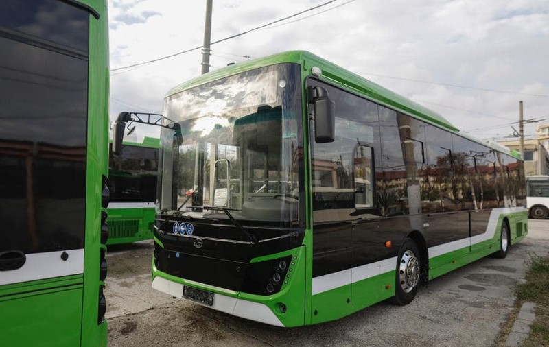 Cele 100 de autobuze electrice cumpărate de Primăria Capitalei au ajuns în depoul STB. Pe ce linii vor circula
