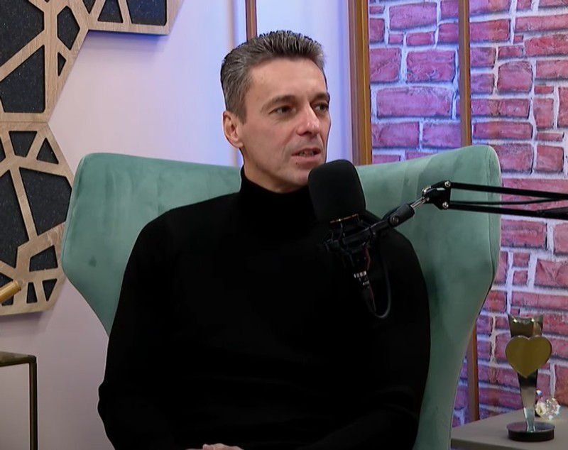 Mircea Badea, atac dur la adresa lui Dan Negru: „Nu e cult, în opinia mea, deloc”. L-a ironizat în direct la TV