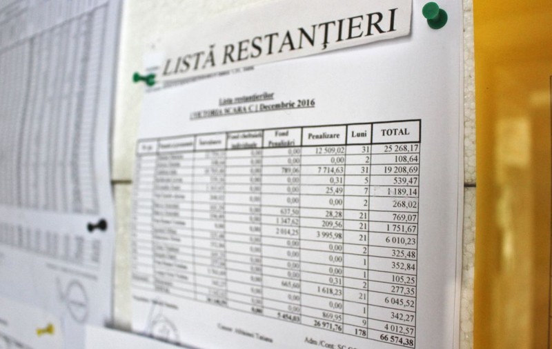 Românii plătesc facturi record în luna mai. De ce listele de întreținere au crescut, deși caloriferele au fost reci