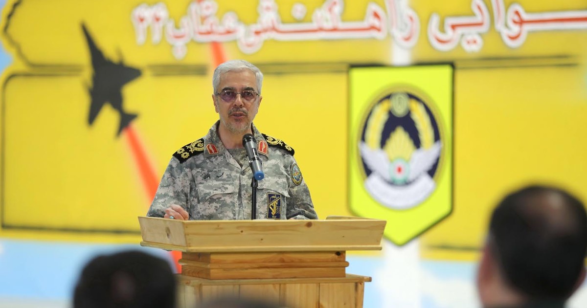 Generalul Mohammad Bagheri vorbește în fața unor soldați israelieni Foto: Profimedia