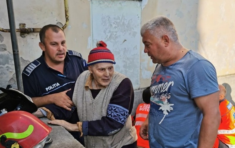 Şapte persoane din Botoșani au fost evacuate în urma unui incendiu, într-un apartament