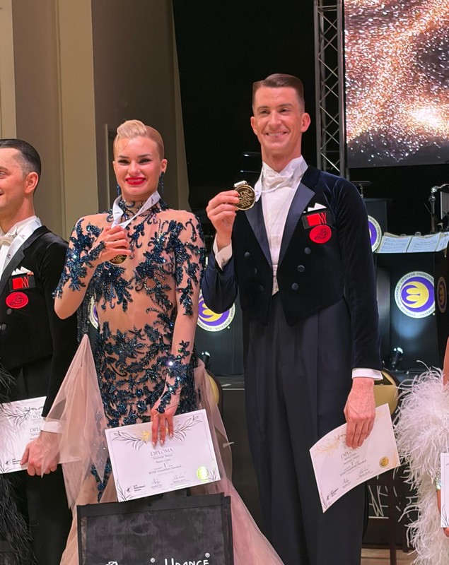Ce făcea Andreea Popescu în timp ce fostul ei soț, Rareș Cojoc, câștiga medalia de aur la Grand Slam-ul de la Blackpool, alături de Andreea Matei