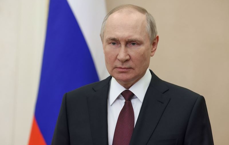 Vladimir Putin vrea să retragă cetățenia rusă dobândită celor care discreditează armata