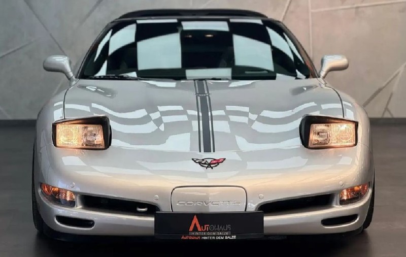 Chevrolet Corvette C5, la preț de Dacia: un V8 de 344 de cai-putere e scos la vânzare pentru mai puțin de 25.000 de euro