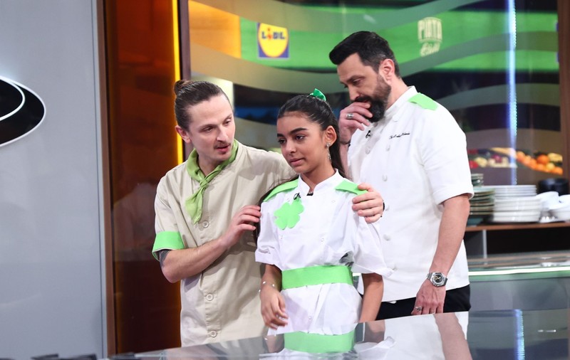 Vanesa Miricică a fost eliminată de la „Chefi la cuțite - Viitorul are gust”. Orlando Zaharia a mai rămas doar cu trei tunici